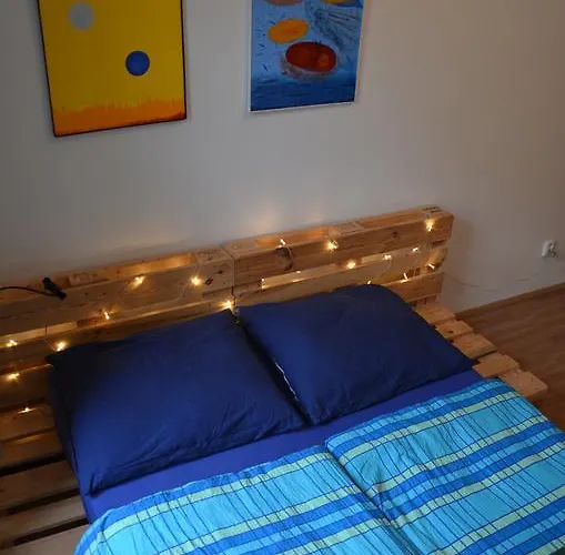 Comfortable Vlkova *