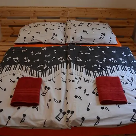 Comfortable Vlkova Prague