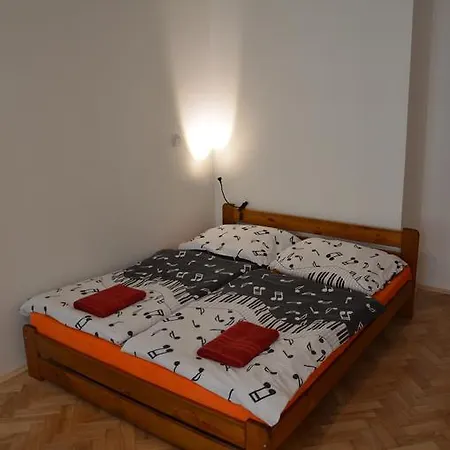 Comfortable Vlkova Prague