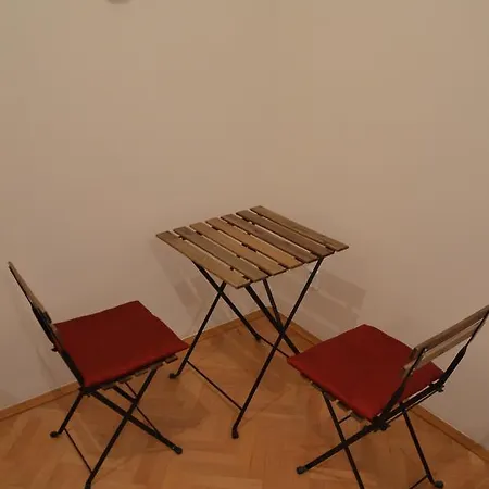 Comfortable Vlkova Prague