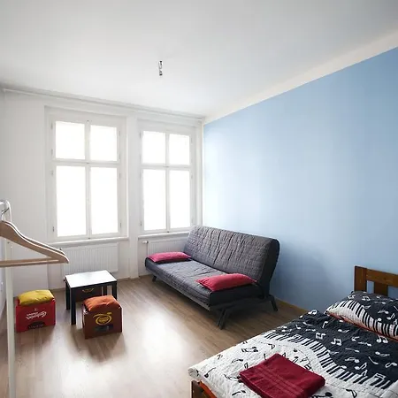 Comfortable Vlkova * Prag